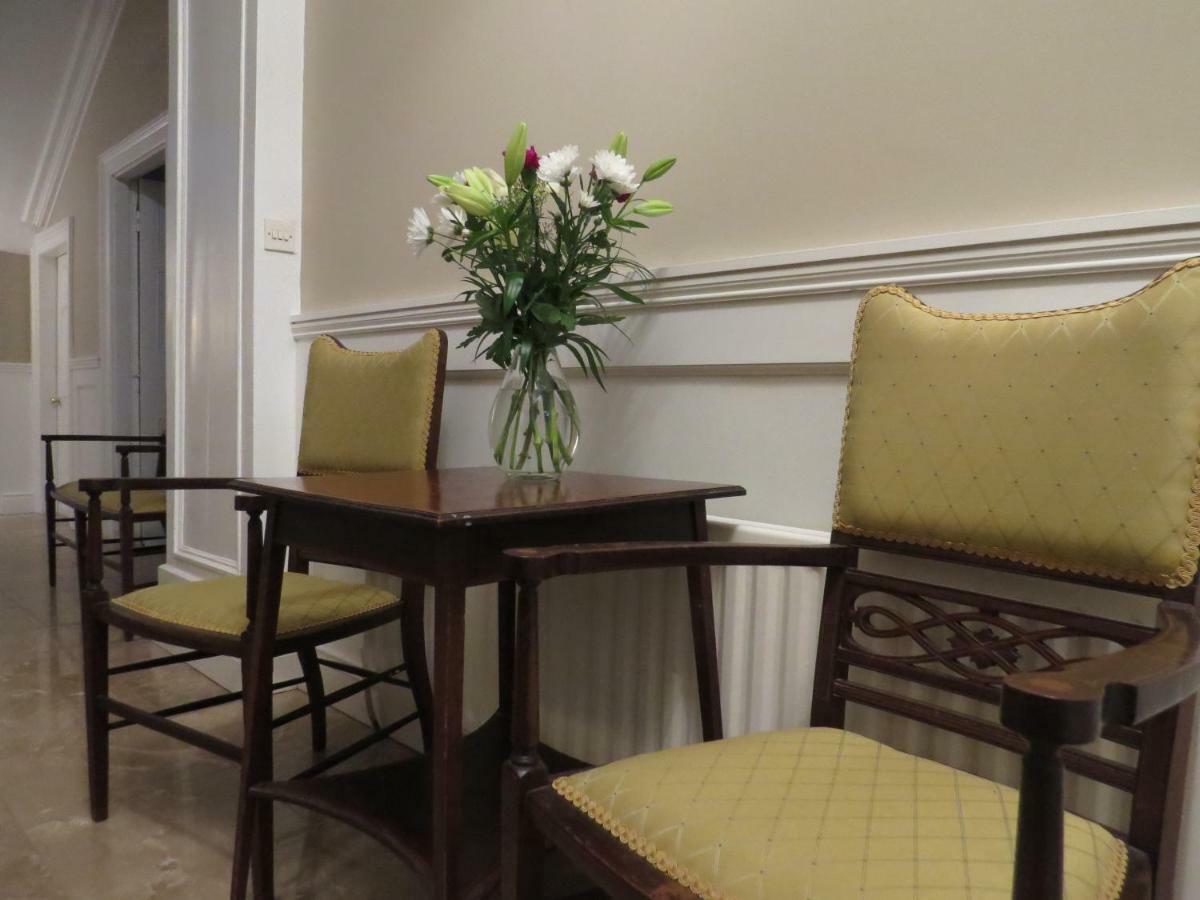 Bed and Breakfast Devon View House Йол Екстер'єр фото