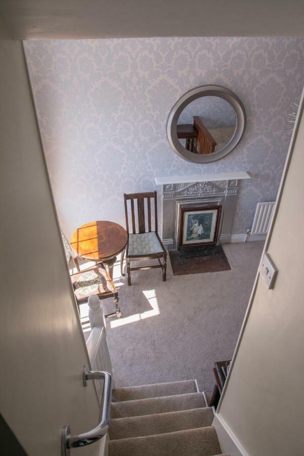 Bed and Breakfast Devon View House Йол Екстер'єр фото